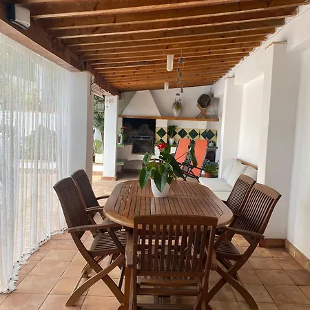 Casa Con Terraza, Piscina Y Zona Barbacoa * Montras