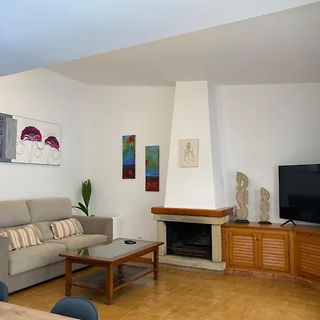 Casa Con Terraza, Piscina Y Zona Barbacoa Holiday home *